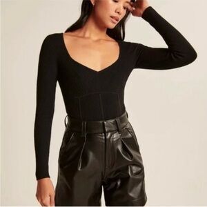 Abercrombie & Fitch Corset Sweetheart Sweater Bodysuit black used size M